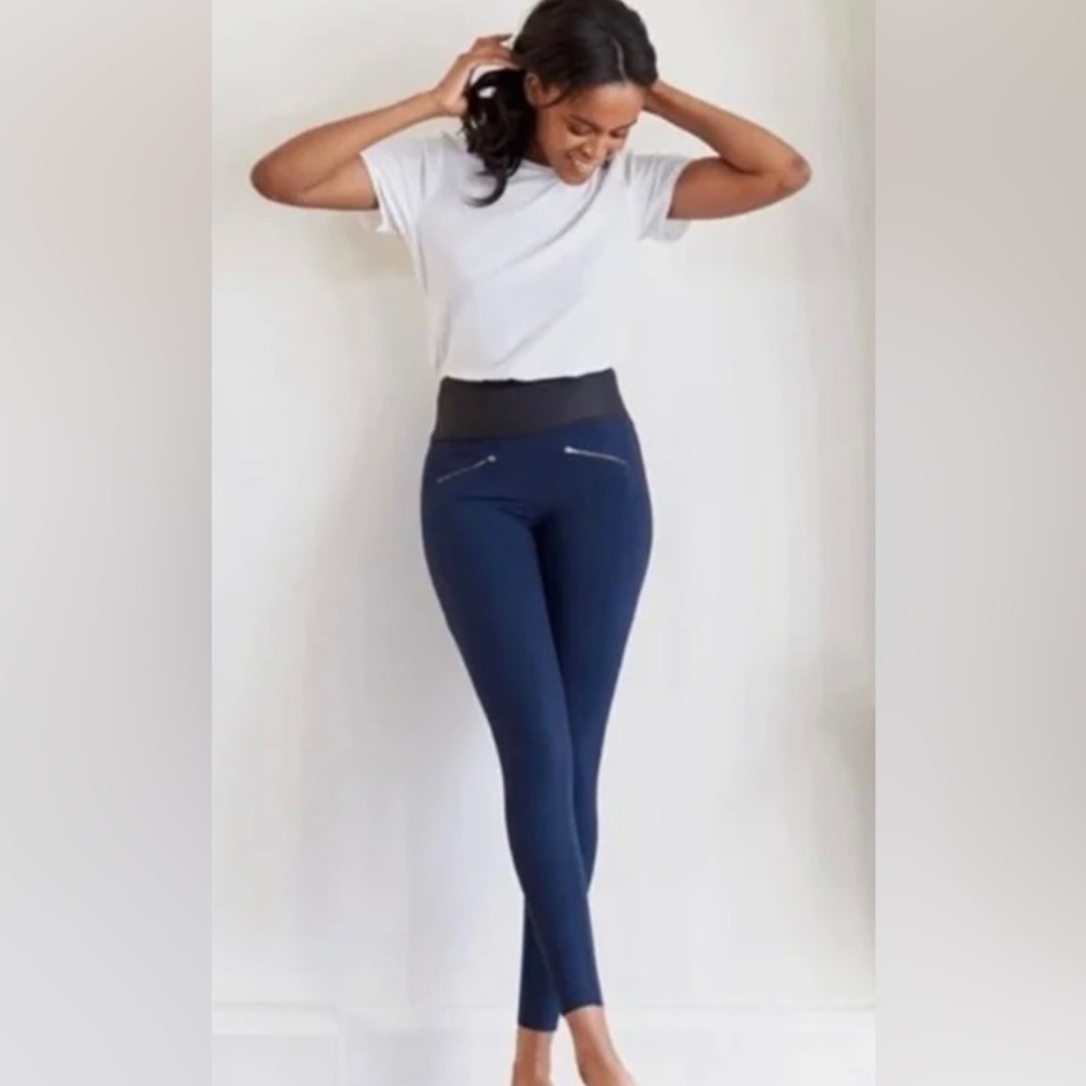 ADAY Throw it Higher Navy Leggings in Size Small